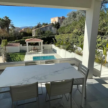 Modern Design & Pool Villa *