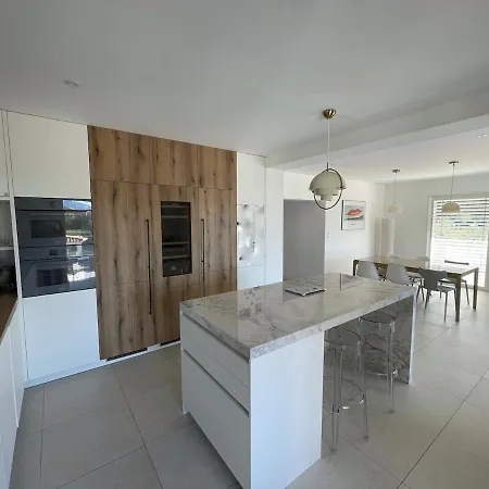 Modern Design & Pool Vila *